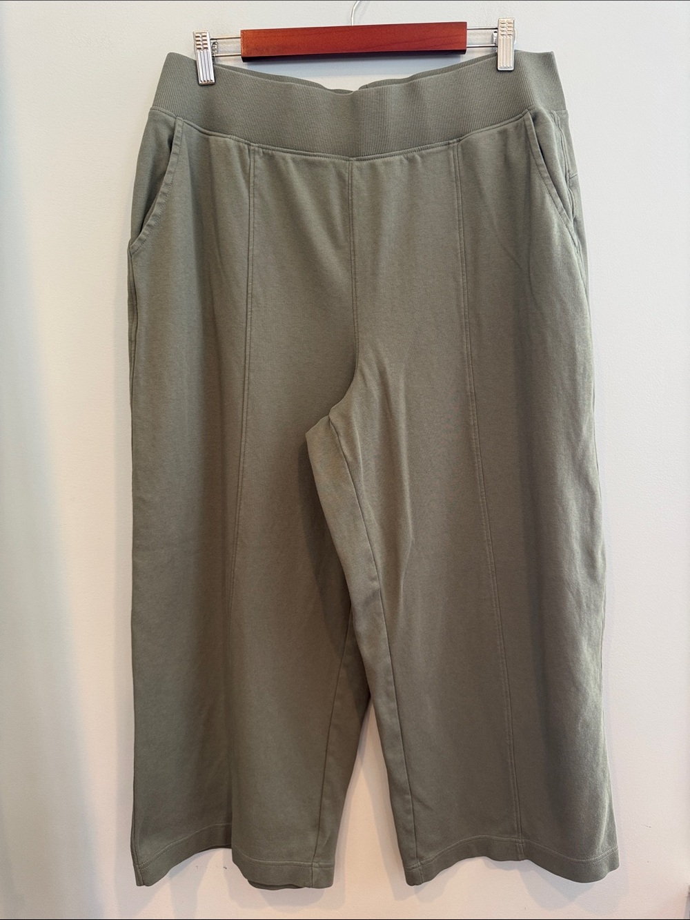 Pact Organic Cotton Airplane Pintuck Wide Leg Crop Pant Green XL